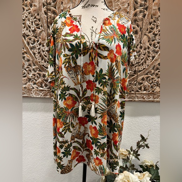 Jessica Simpson Tropical Floral, Jungle & Tigers Blouse, Super Soft Viscose - Picture 1 of 16